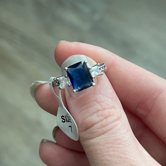 Bundle of rings - Picture 6 of 14